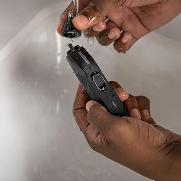 Manscaped The Weed Whacker Electric Nose & Ear HairTrimmer - Picture 6 of 14